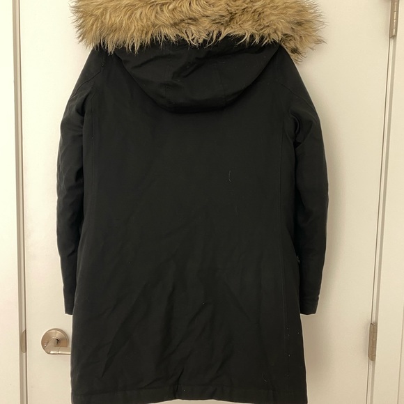 Aritzia Community Parka - Picture 3 of 4